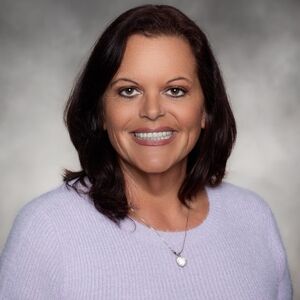 Meet your Posher, Toni